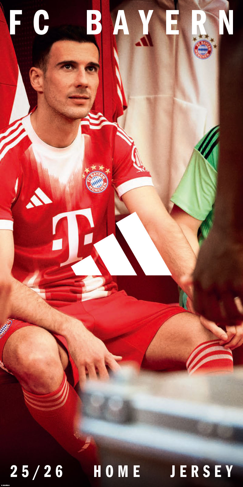 アディダス「25/26 バイエルン・ミュンヘン HOMEユニフォーム」