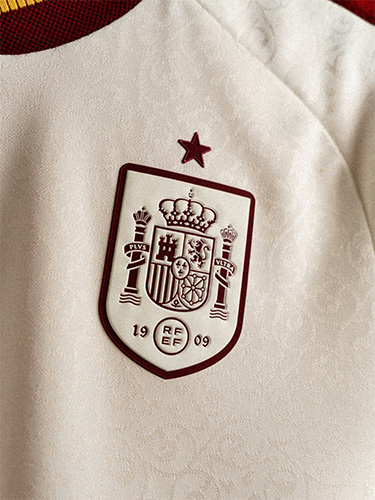 スペイン代表 アウェイギャラリーイメージ