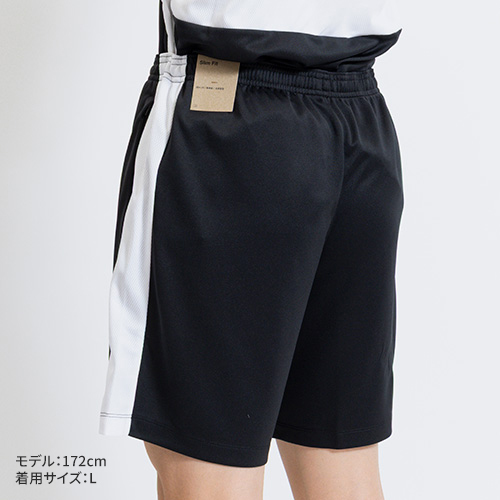 アカデミー+ ショートパンツ