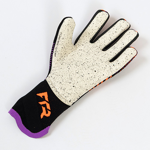 フューチャー アルティメット NC