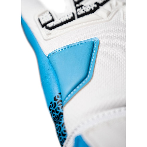 アトラクト フリーゲル アクア