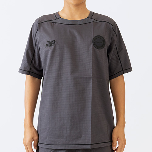 Black Out メッシュストレッチ ウーブンショートスリーブシャツ