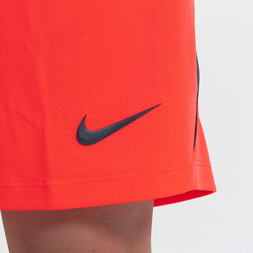 ストライク ショート