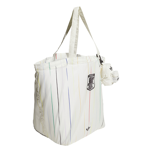 アディダス サッカー日本代表 2026 アウェイ パッカブルバッグ