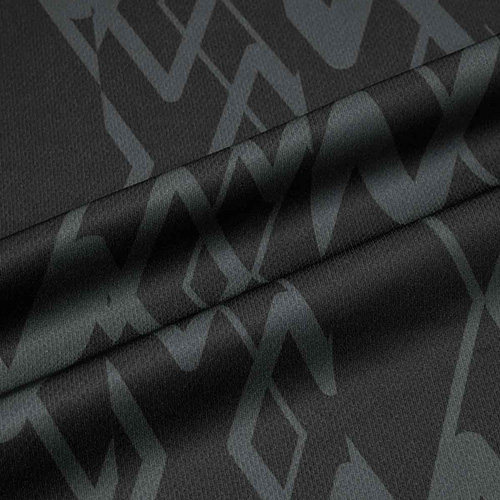 THE THIRD グラフィック長袖プラクティスシャツ