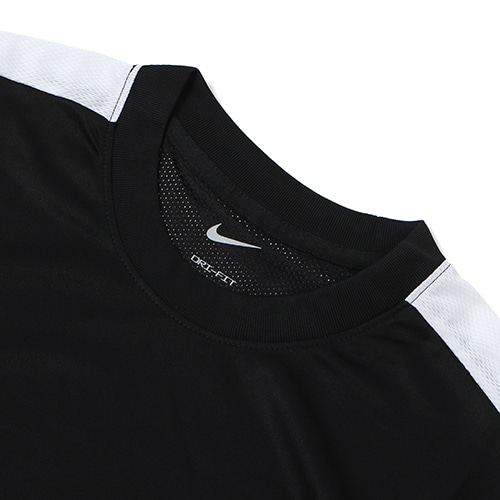 アカデミー23 半袖トップ