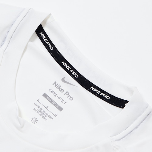 NIKE PRO タイト 半袖トップ