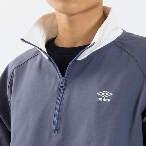 AWAY DAYS ハーフジップトップ