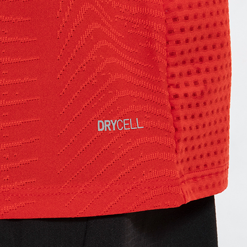 INDIVIFINAL PRO シャツ