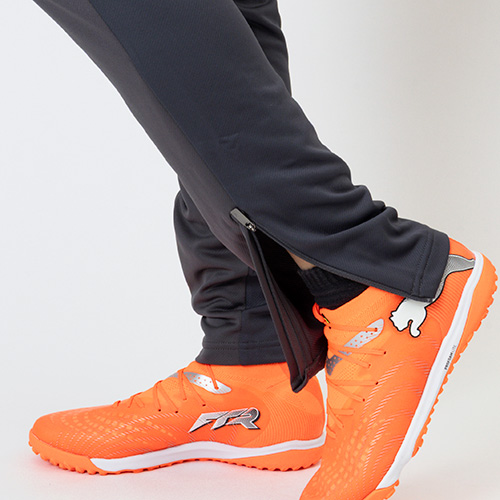 INDIVIDUALLIGA TR パンツ