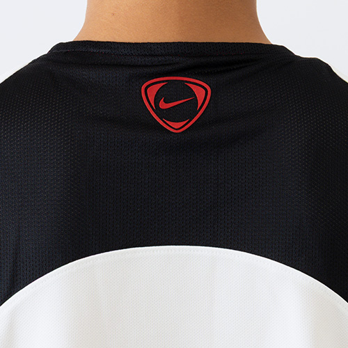 TOTAL 90 スリーブレストップ