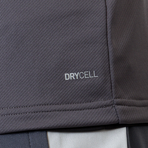 INDIVIDUALLIGA 1/4 ジップトップ