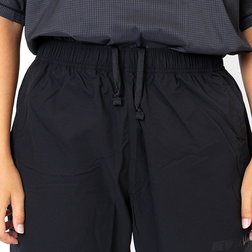 Black Out ストレッチウーブンパンツ