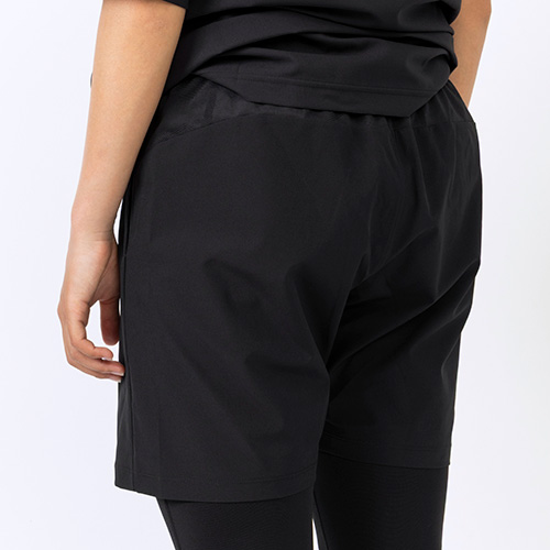 Black Out ストレッチウーブンショーツ