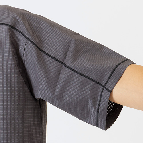 Black Out メッシュストレッチ ウーブンショートスリーブシャツ