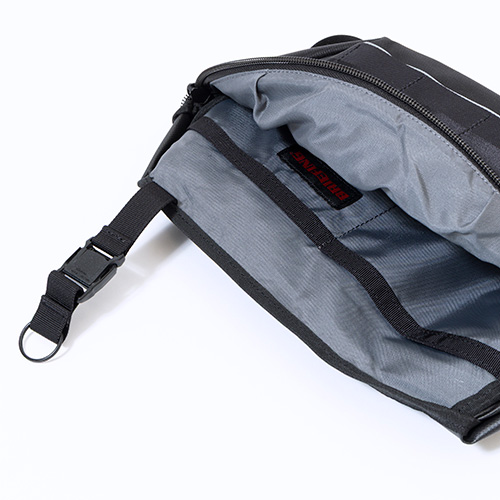 MFC CROSS BODY BAG M