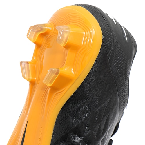 ナイキ レジェンド 8 エリート TC FG