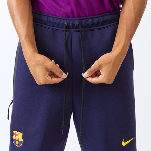 バルセロナ テックフリースショーツ