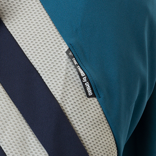 THE THIRD ウォームアップハーフジップトップ