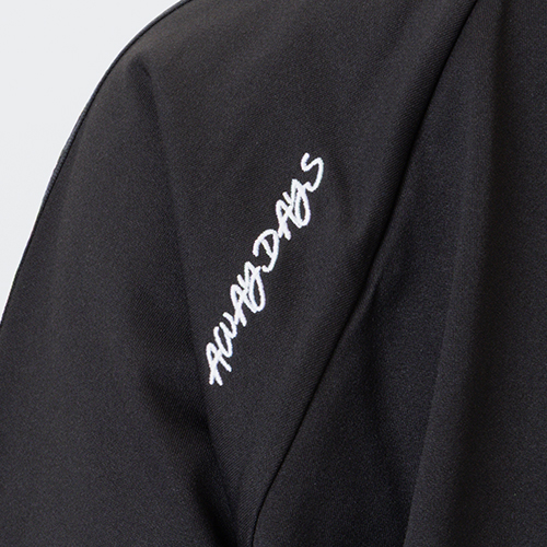 AWAY DAYS フィールテック長袖プラクティスシャツ