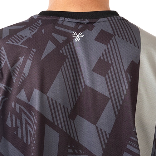 THE THIRD グラフィック半袖プラクティスシャツ