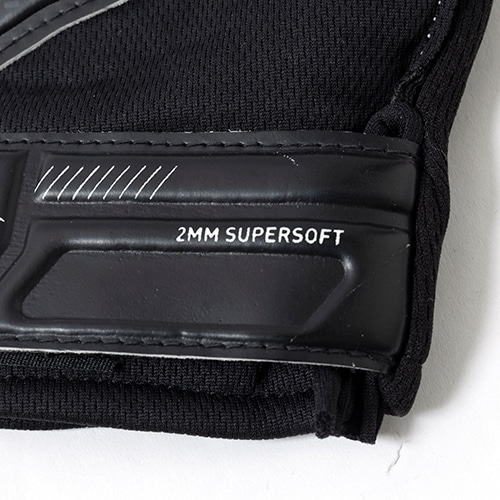 ウルトラ プレイ RC