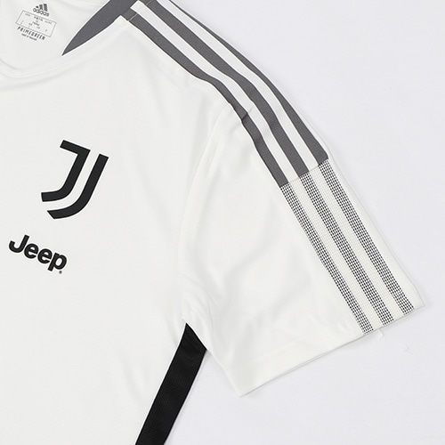 ユベントストレーニングジャージー