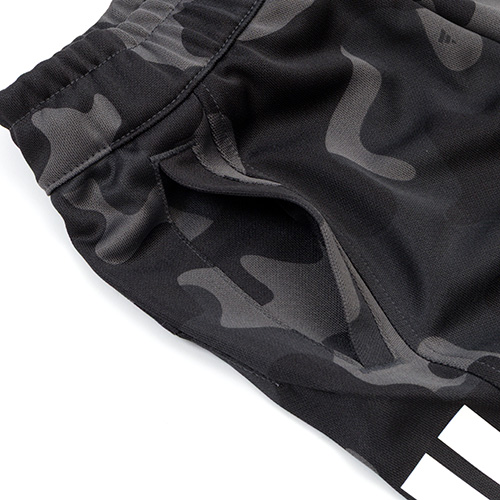 K MH camo AOP ショーツ