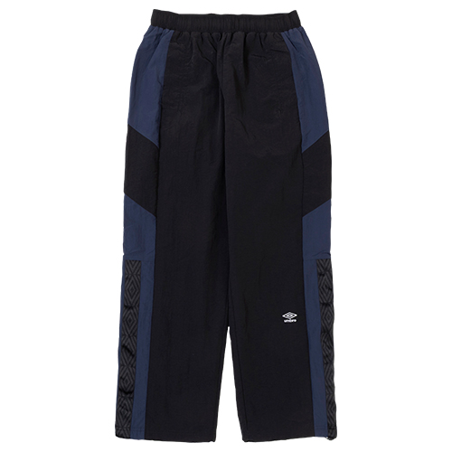 AWAY DAYS ナイロンウーブンパンツ