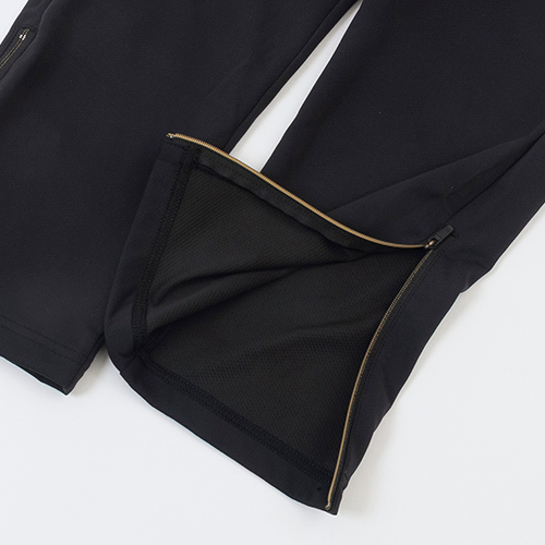 Black Out ストレッチニットパンツ