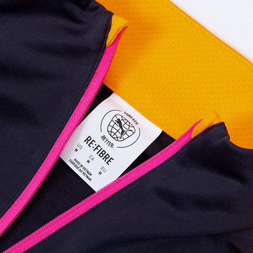 INDIVIDUALBLAZE 1/4 ジップトップ