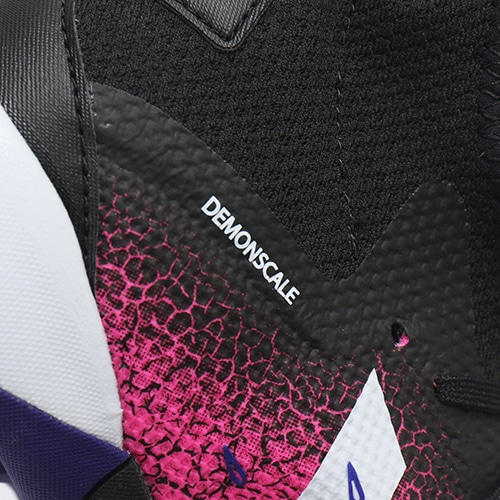 プレデター フリーク .3 TF