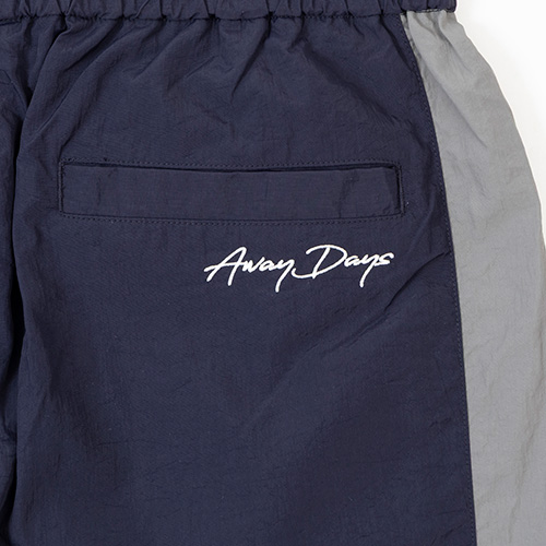 AWAY DAYS ナイロンウーブンロングパンツ
