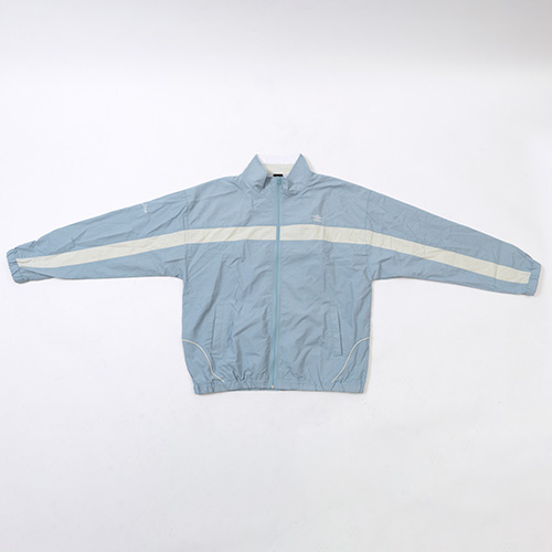 AWAY DAYS ナイロンウーブンジャケット