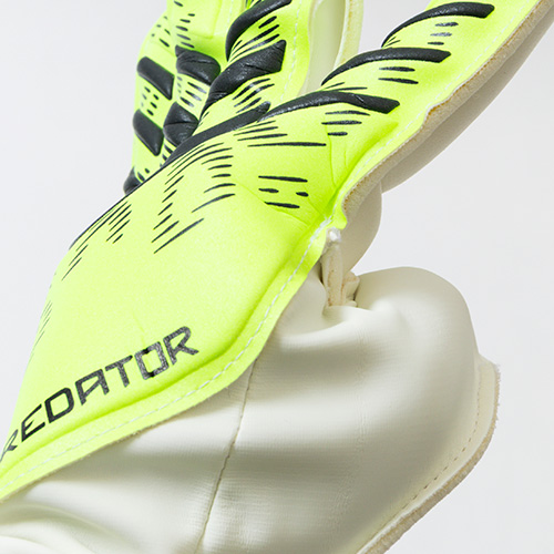 プレデター トレーニング GKグローブ