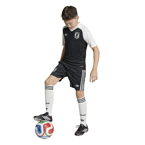 キッズ アディダス サッカー日本代表 2026 プレマッチ ジャージー