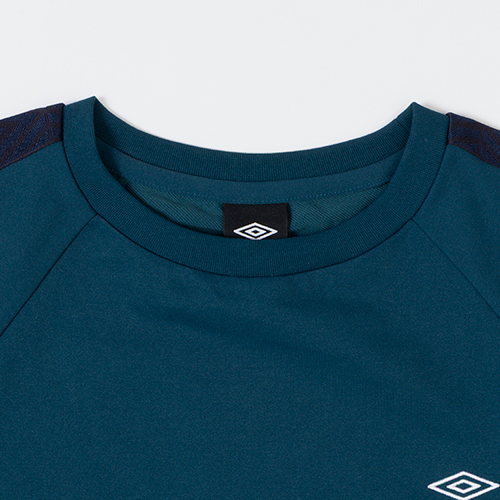 AWAY DAYS フィールテック長袖プラクティスシャツ