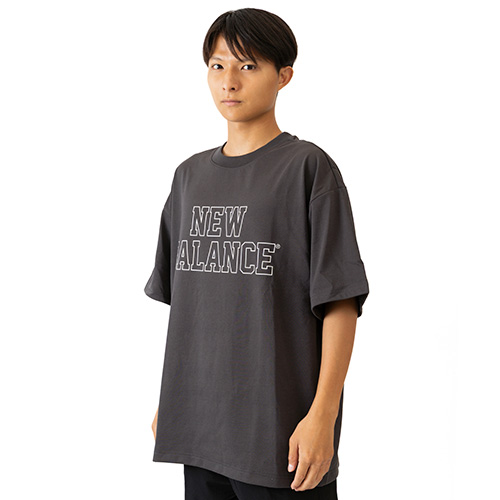 オーバーサイズズド ショートスリーブTシャツ