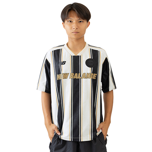 Black Out グラフィック ショートスリーブシャツ