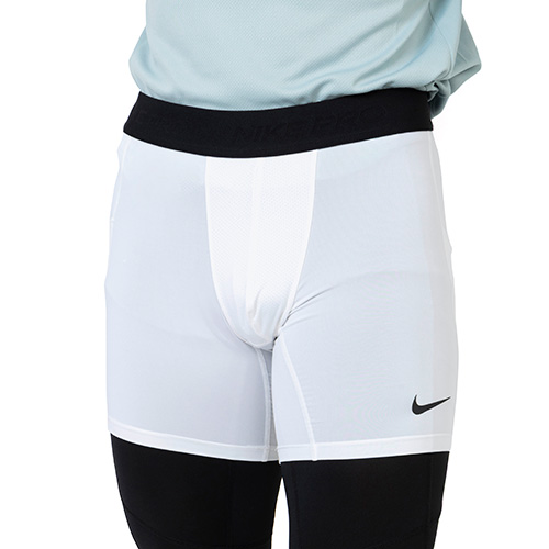 NIKE PRO ショートタイツ