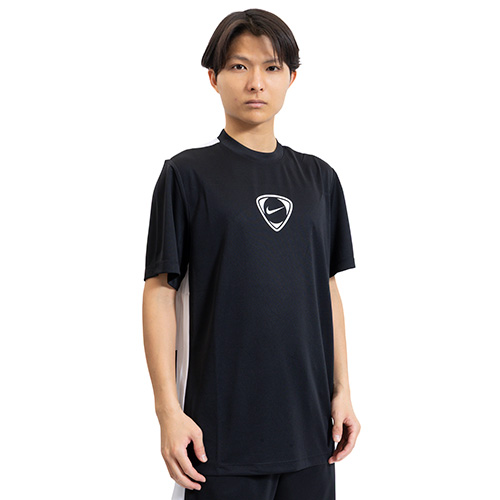 アカデミー+ トップ