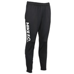 NIKE F.C. エッセンシャル パンツ