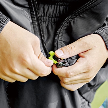 アンブロ「THE THIRD」