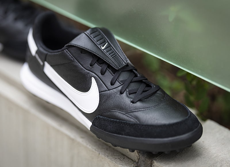 NIKE PREMIER 3